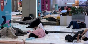 Pria Ini Menang Lomba Tiduran Selama 33 Jam Tanpa Henti