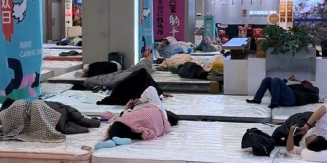 Pria Ini Menang Lomba Tiduran Selama 33 Jam Tanpa Henti