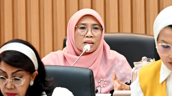 Standar Pendidikan Kesehatan Dinilai Tertinggal, DPR Ingatkan Risiko RS Internasional Dikuasai Tenaga Asing