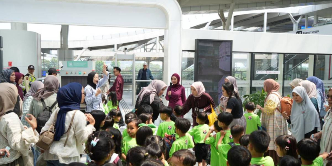 Asyik! Naik Whoosh Diskon Hingga 50% Untuk Pelajar di Musim Liburan