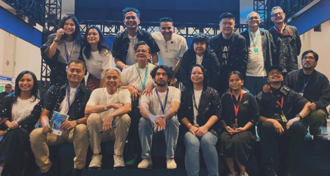 Reza Rahadian dan Dian Sastrowardoyo Adu Peran di `Laut Bercerita`