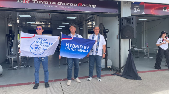 Ekspedisi Nusantara Toyota dengan New Veloz Hybrid EV, Susuri NTB hingga Danau Toba