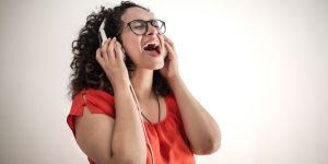 Mengapa Milenial Selalu Merasa Selera Musiknya Lebih Bagus Dibanding Generasi Setelahnya