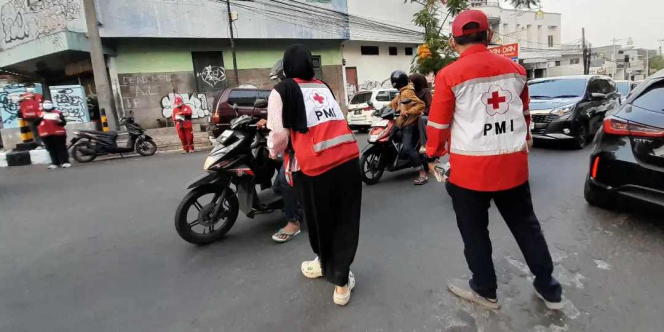 PMI Salurkan 1 Juta Masker untuk Warga Terdampak Erupsi Gunung Anak Krakatau