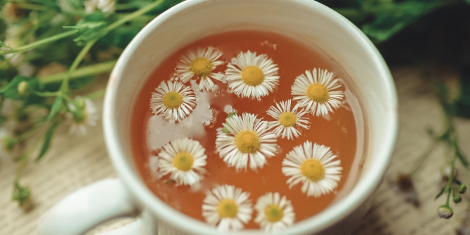Teh Hijau vs Teh Chamomile, Mana yang Lebih Baik untuk Menjaga Tekanan Darah?