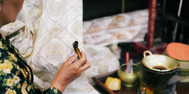 Sejarah Batik: Dari Teknik Pewarnaan Kuno hingga Menjadi Identitas Budaya Indonesia