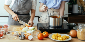8 Kebiasaan di Dapur yang Diam-Diam Bisa Membahayakan Kesehatan, Nomor 1 Sering Dilakukan