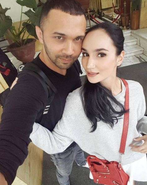 4 Artis Ganteng Tanah Air yang Kepincut dengan Wanita Bule