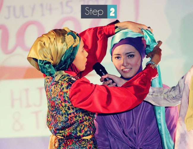 Gaya Hijab Praktis Untuk Pesta