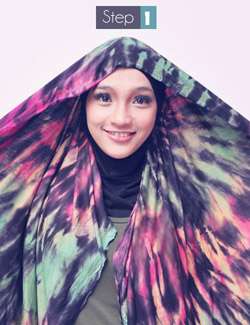 Cantik Berhijab dengan Tie Dye Pashmina
