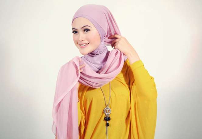 Tampil Manis Dengan Kreasi Jilbab Paris