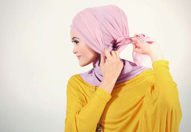 Tampil Manis Dengan Kreasi Jilbab Paris