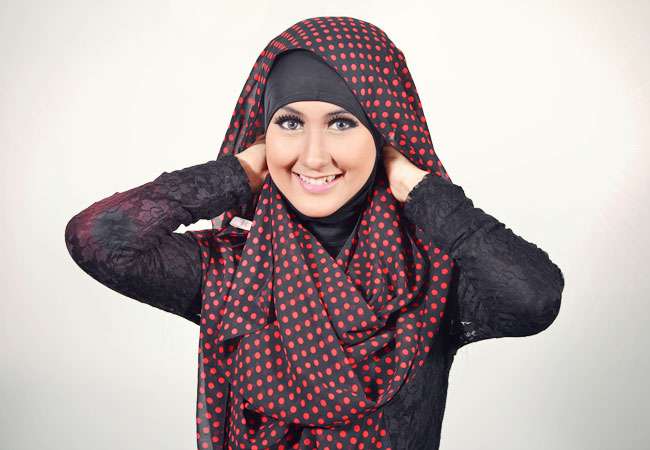 Kreasi Jilbab Pashmina dengan Headband