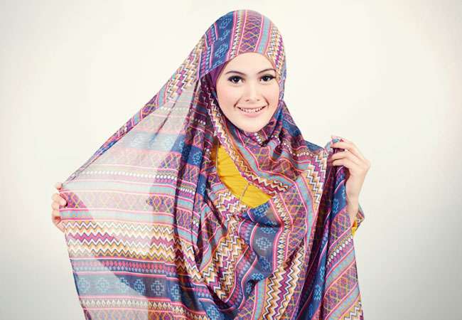 Model Pashmina Cantik Namun Tetap Bersyariat