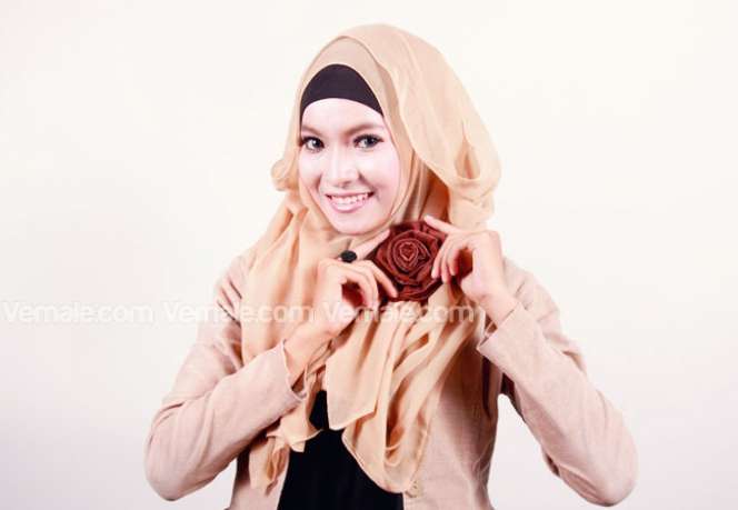Kreasi Jilbab Paris Sederhana