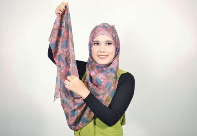 Pesona Dibalik Pashmina Chiffon