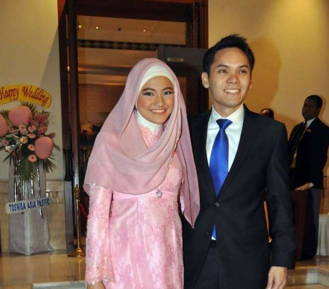 Foto Kemesraan Marshanda dan Ben
