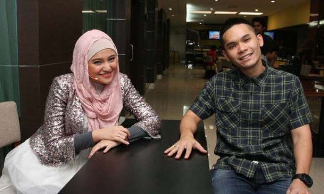 Foto Kemesraan Marshanda dan Ben