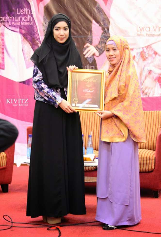 Kumpulan Foto Talkshow Muslimah Fitri Aulia
