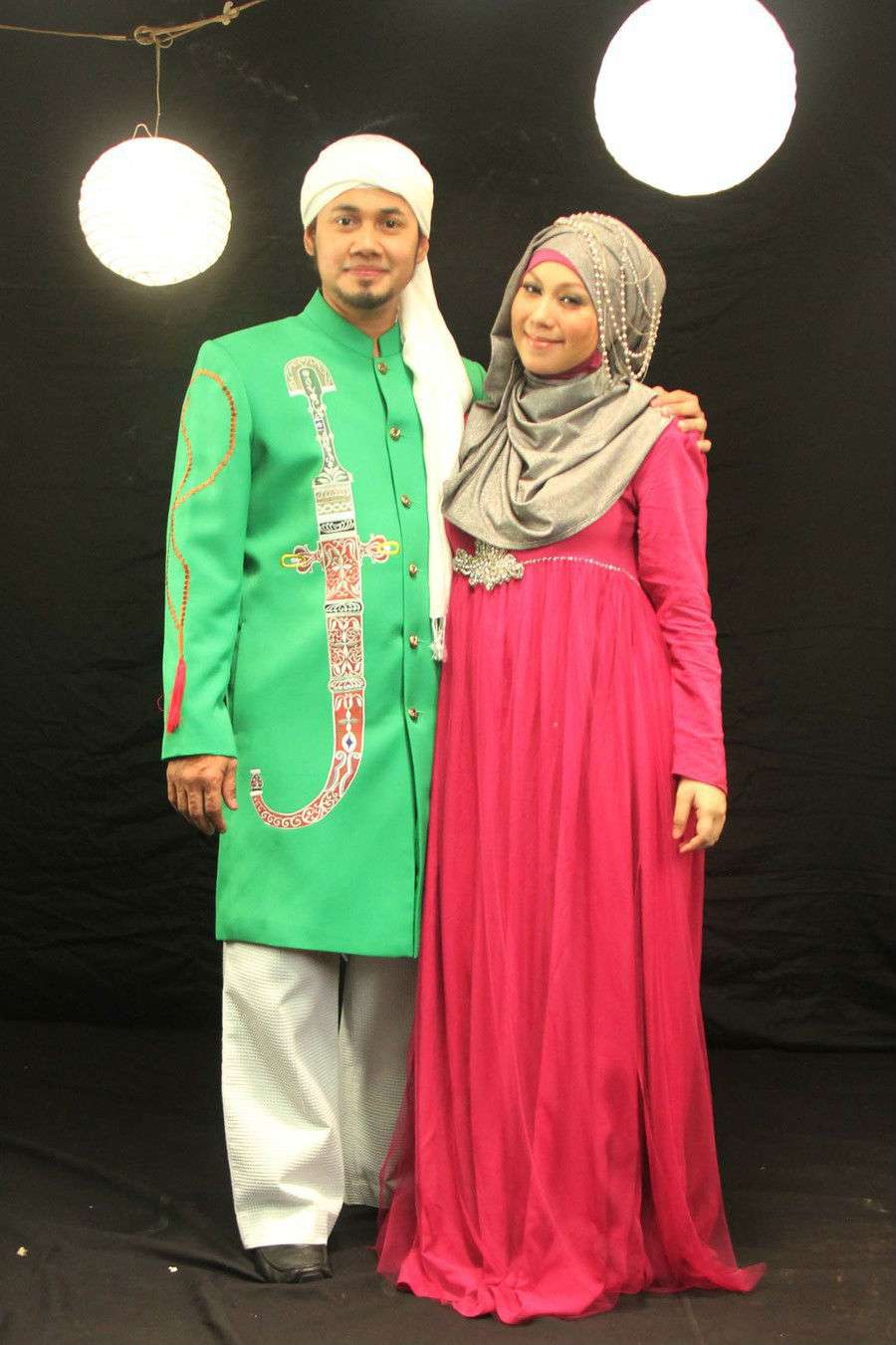 Foto Momen Romantis UGB dan Puput Melati