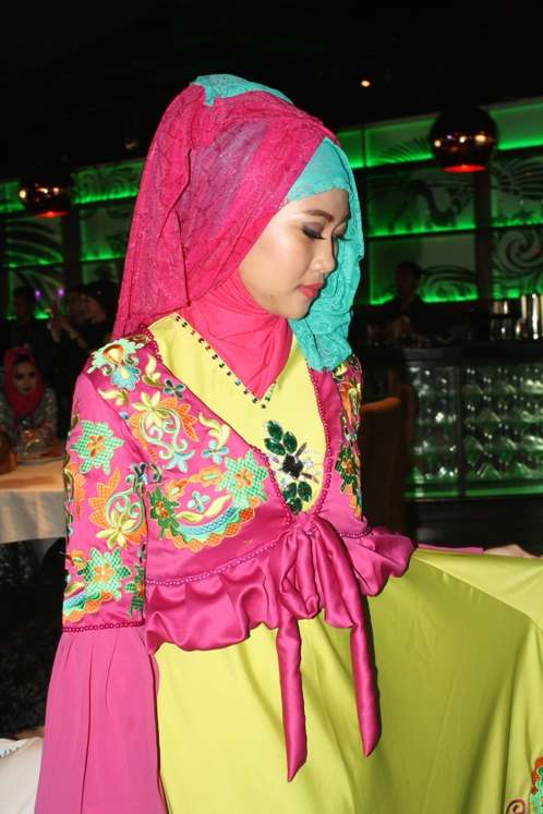 Foto Rancangan `Eksklusif` Albis Bersaudara