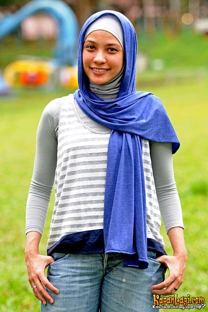  Hijab Simpel ala Rachel Maryam  