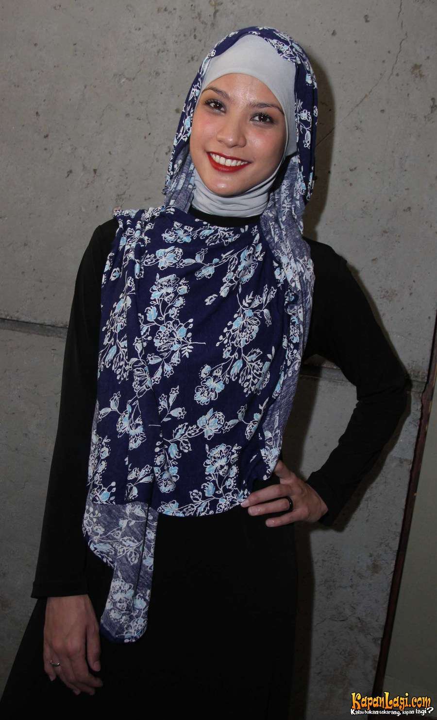  Hijab Simpel ala Rachel Maryam  