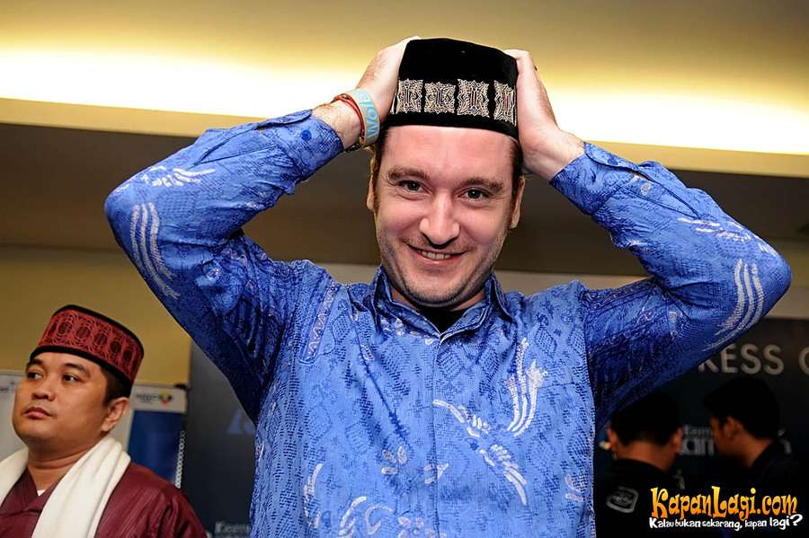 Aceh Ubah Anak Band Ini Jadi Mualaf