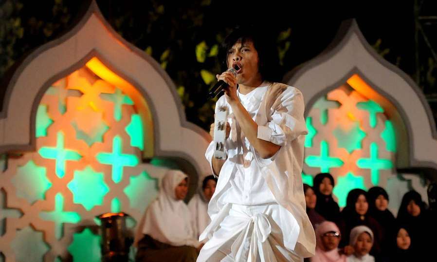 Baju Koko Keren para Pesohor Tampan