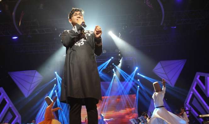 Foto Gaya Elegan Pasha Ungu Saat Berbusana Muslim