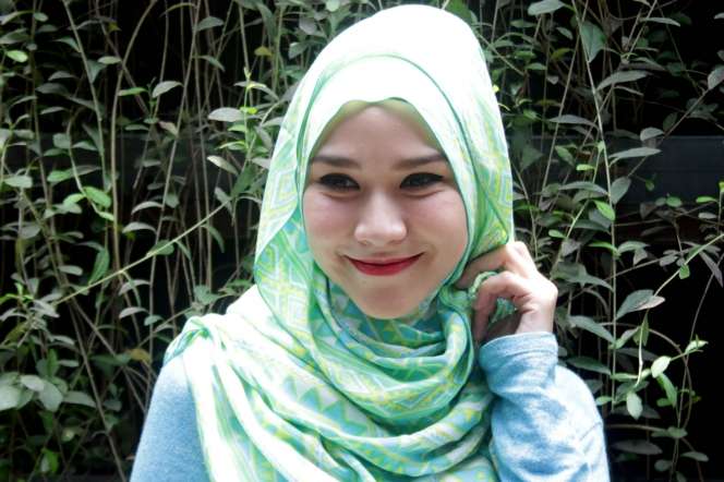 Gaya Hijab Menawan Zaskia Adya Mecca