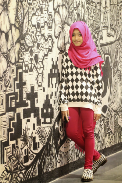 Foto Hijabers Cilik Ini Curi Perhatian Dunia Maya