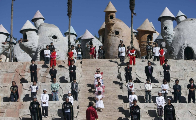 Foto Kerajaan 'Kurcaci' di China
