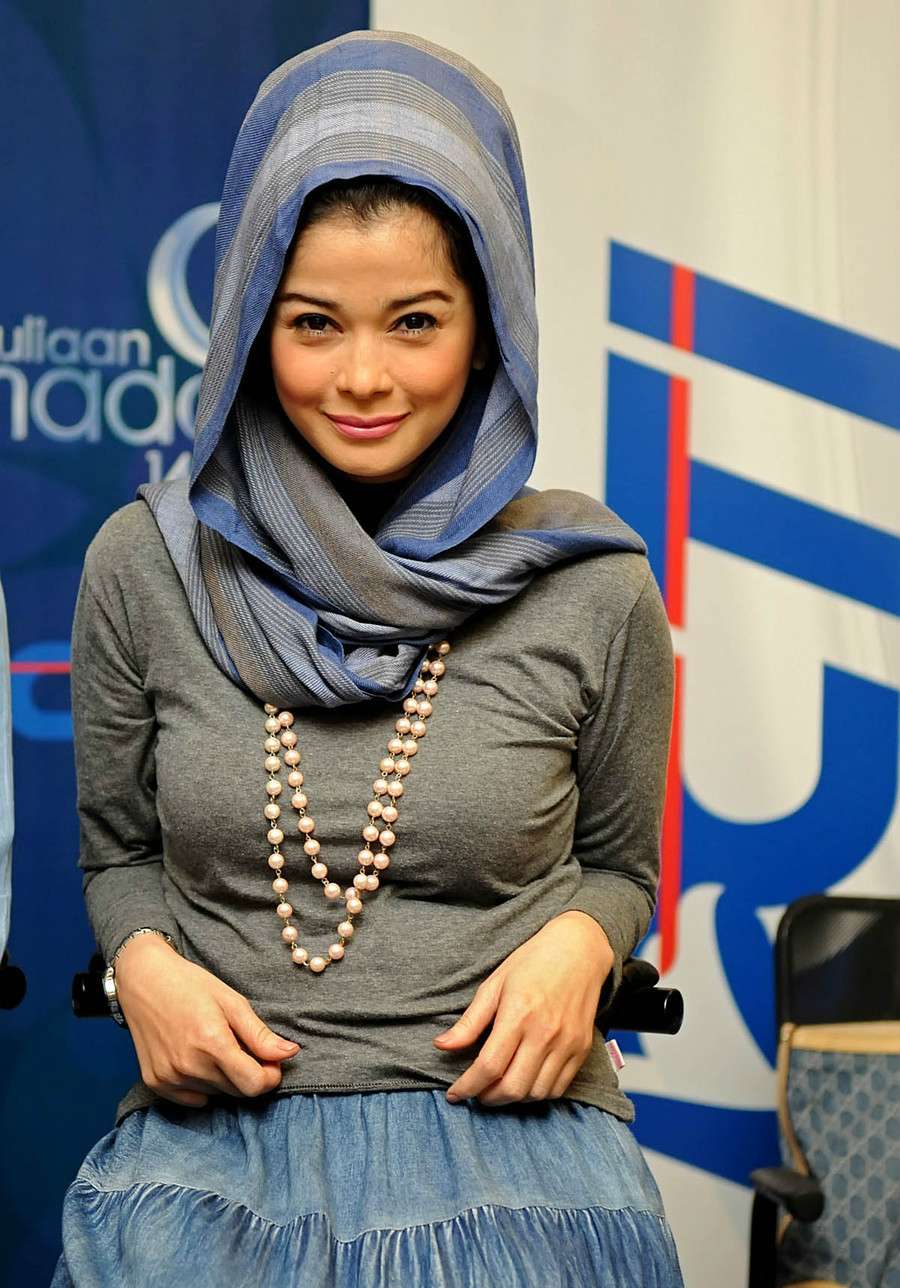Jihan Fahira Makin Cantik Berhijab