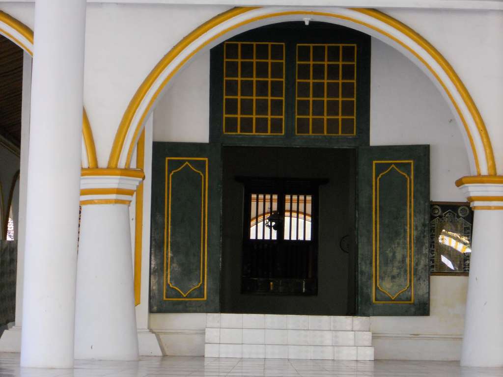 Menengok Kemegahan Masjid Agung Sumenep