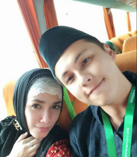 Foto Umroh `Historis` Ussy-Andhika