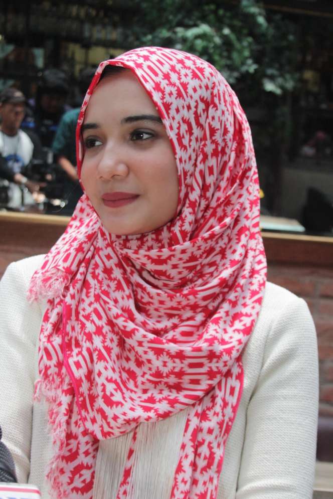 Cantik Elegan Ala Zaskia Sungkar