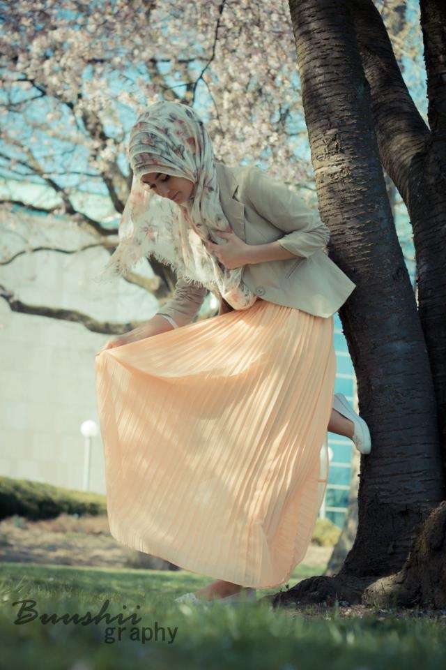 Kombinasi Hijab Blazer untuk ke Kantor 