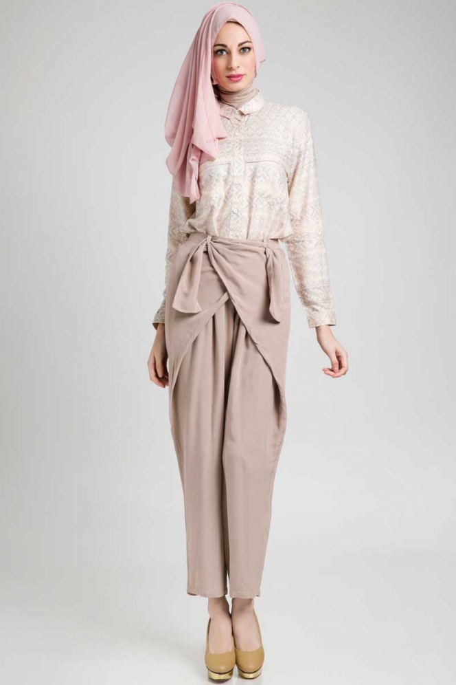 Syar'i dalam Balutan Celana Harem 