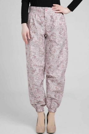 Syar'i dalam Balutan Celana Harem 