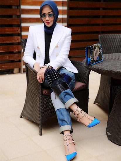 Fashion Muslim si Sosialita Nyentrik 