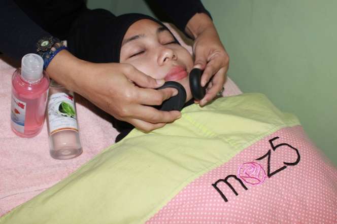 Totok Aura `Tasbih` Bikin Cantik Hijabers