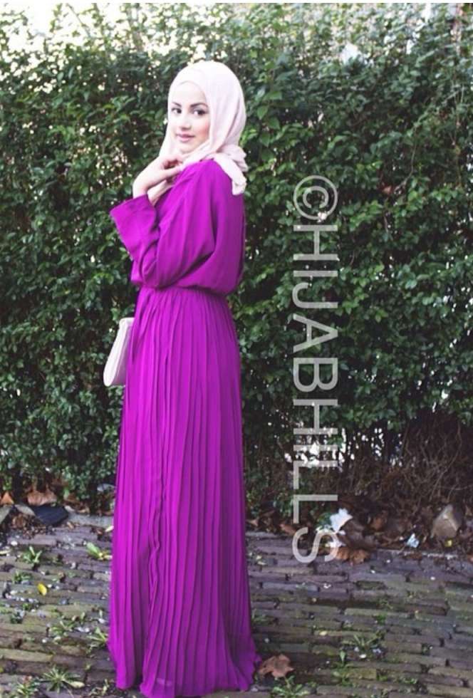Elegan, Hijaber Cantik Asal Belanda