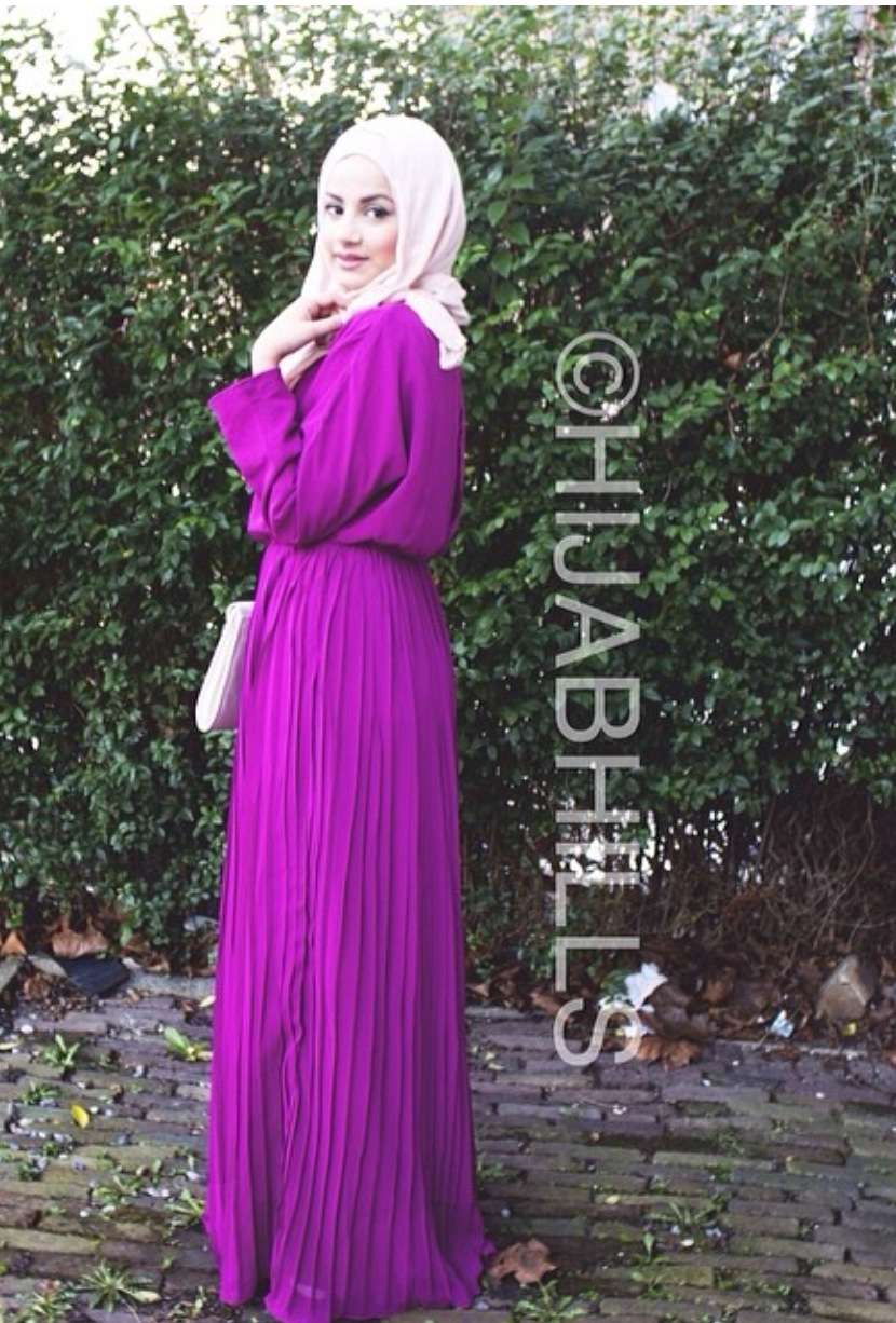 Elegan, Hijaber Cantik Asal Belanda