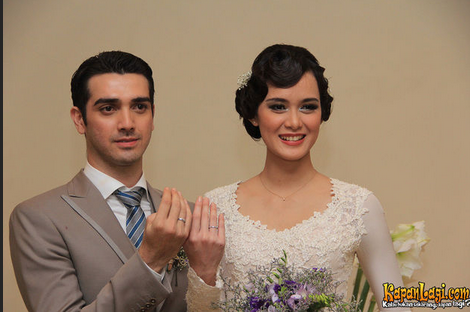 Si Cantik Renata Jadi Mualaf