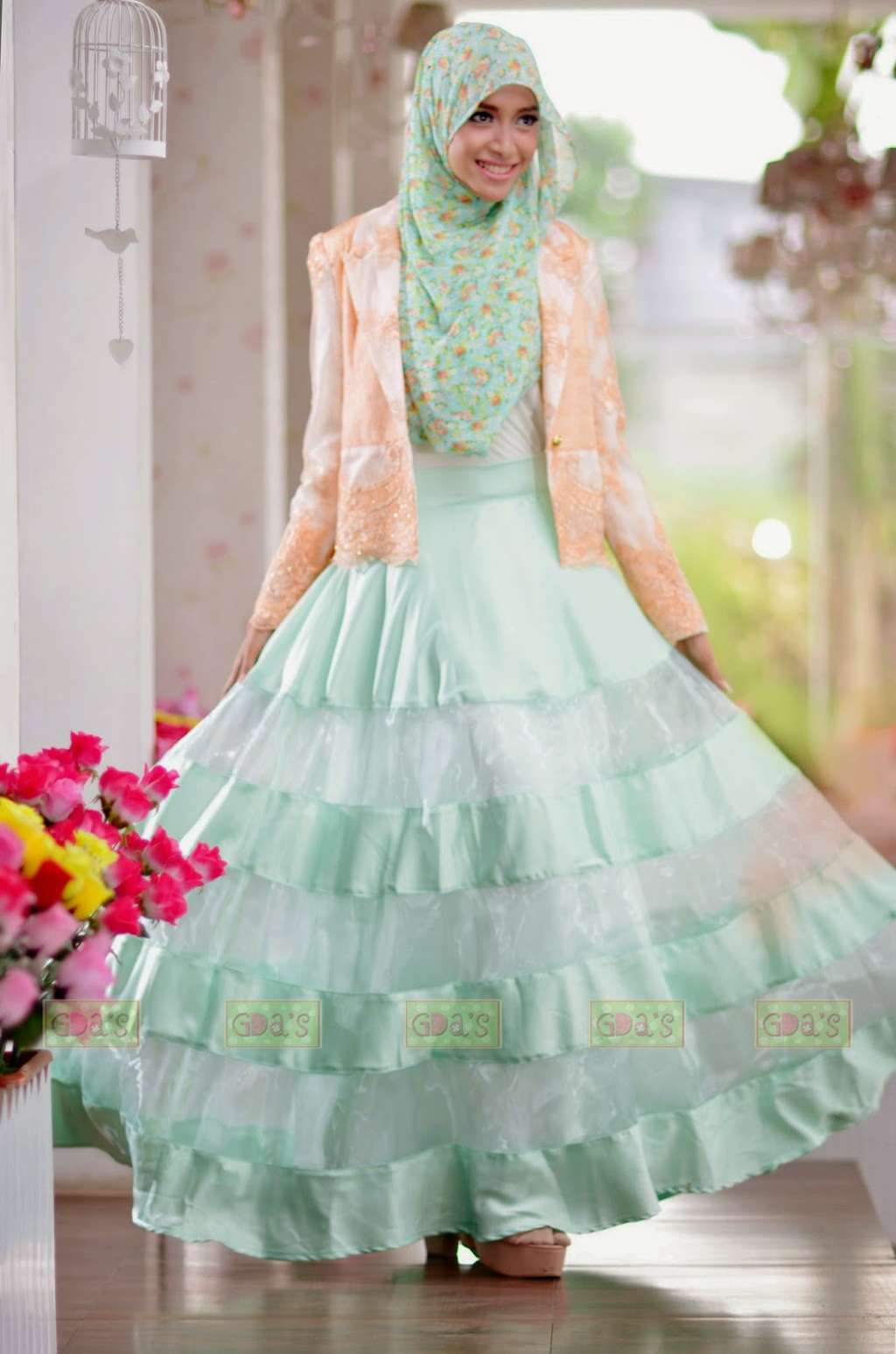 Dress Anggun Besutan Putri Aa Gym
