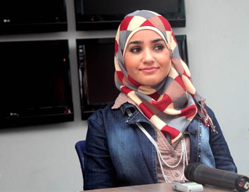 Gaya Hijab Cantik Walikota Termuda di Dunia