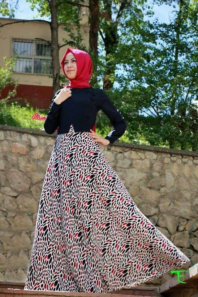 Dress Hijab Cantik, `Anti-Monoton`