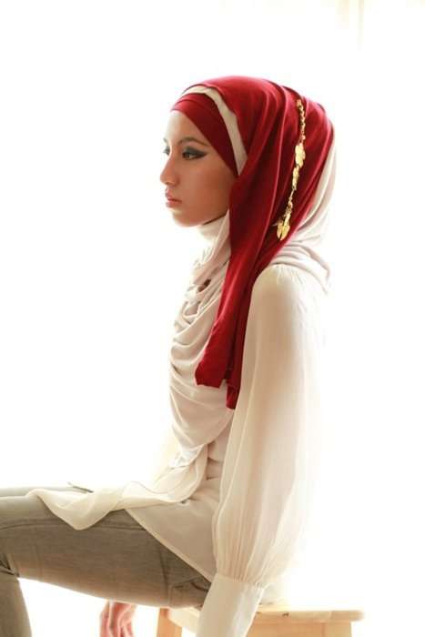 Tampil Cantik dengan Aksesori Hijab 