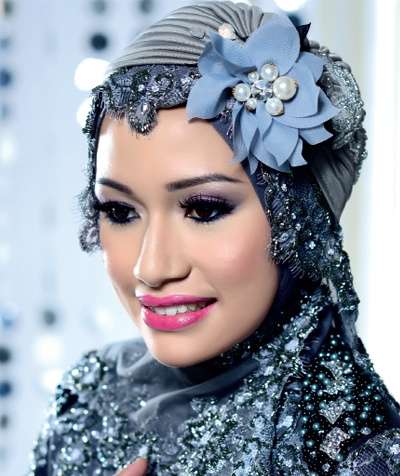 Tampil Cantik dengan Aksesori Hijab 